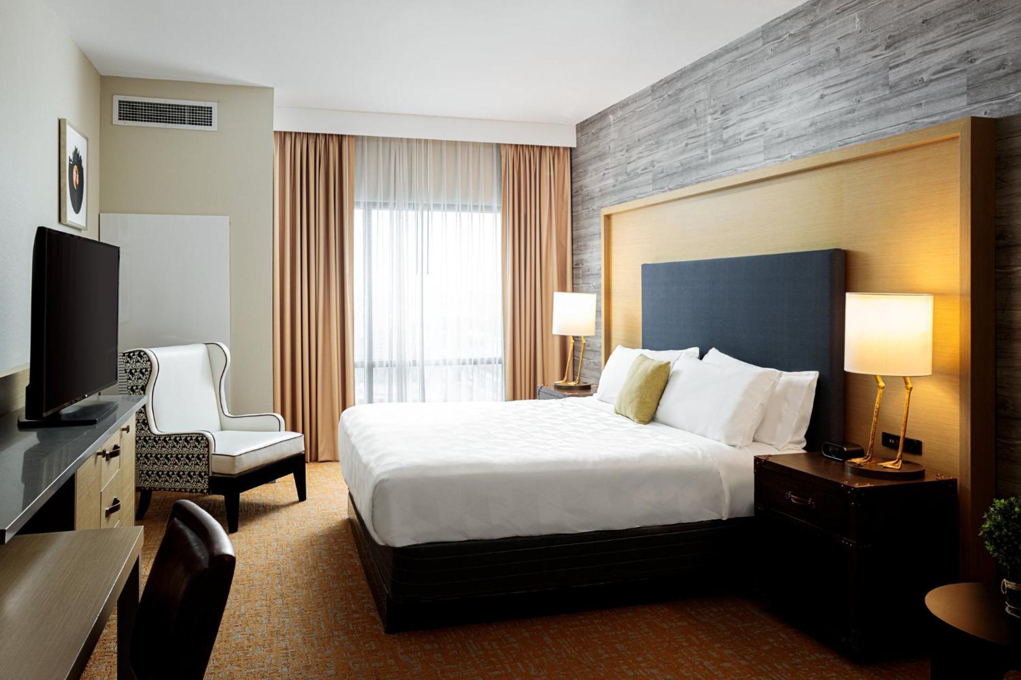 Holiday Inn & Suites Nashville Downtown Broadway Exterior foto